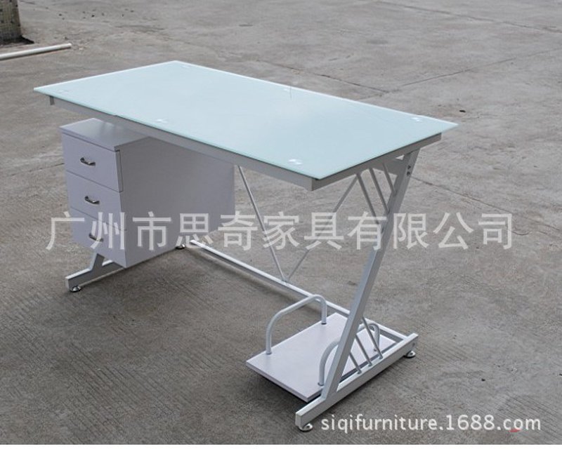 电脑桌面图标疯狂闪烁？一个维修员的自救实录
